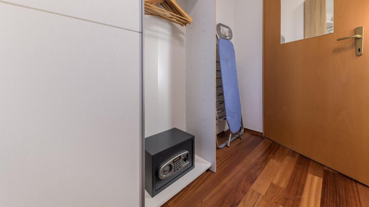 Four Seasons Apartment - Free Parking 萨格勒布 外观 照片